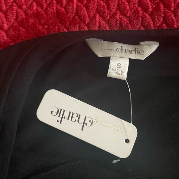 Charming Charlie Asymmetric One Sleeve Fancy Top Women’s Size S, black - Picture 10 of 12